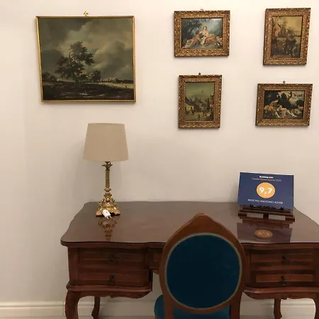 Apartamento Centro Storico Maschio Angioino House