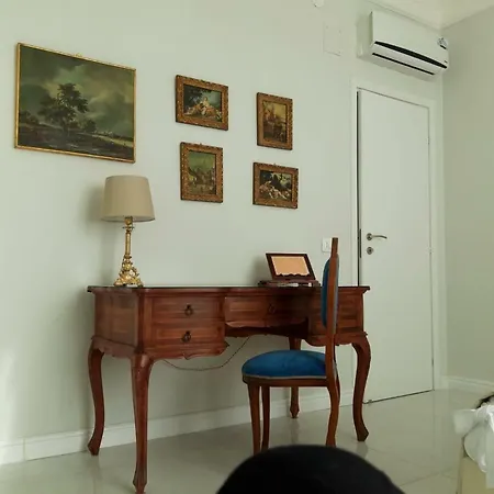 Centro Storico Maschio Angioino House ナポリ
